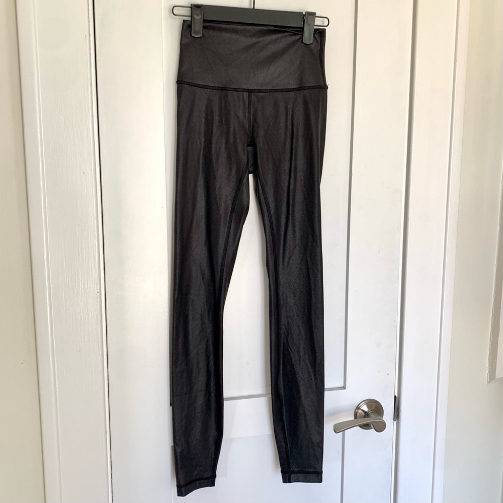 8. Size 2 LULULEMON Black Shine Wunder Under Leggings